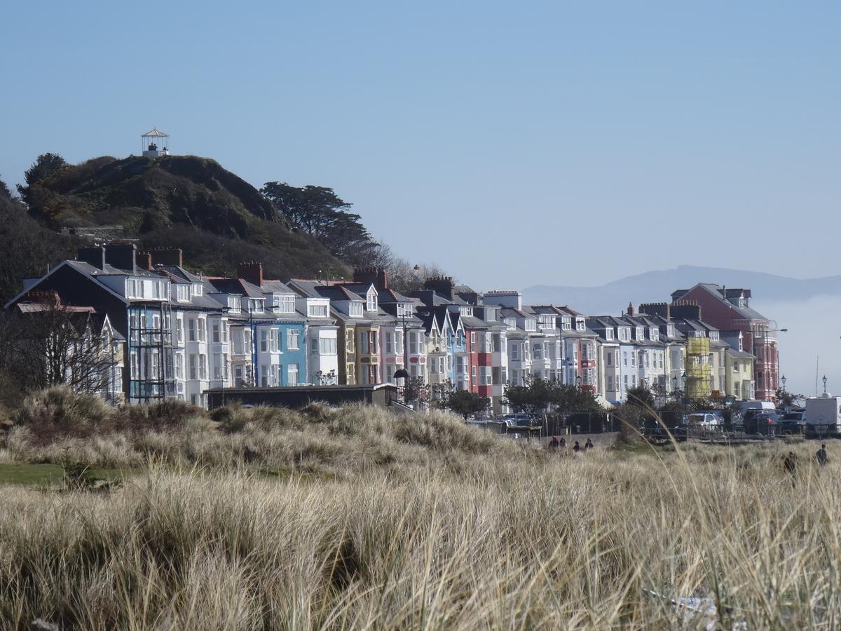 Awel Y Mor Bed & Breakfast Aberdyfi Exterior photo
